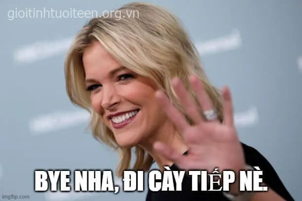 Ảnh chế học sinh cuối cấp gửi lời chào sân trường thân thương.