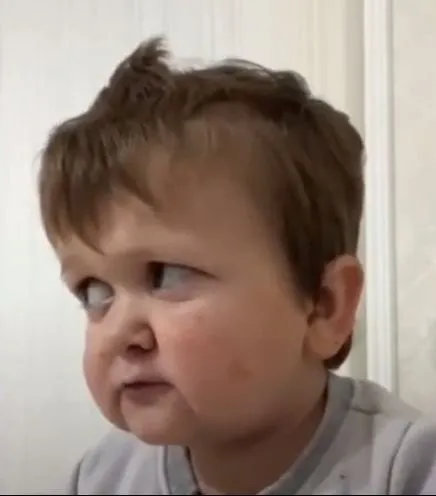 Hình troll ánh nhìn “phán xử” giúp hội bạn cười không ngớt