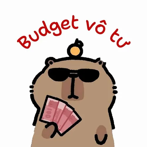 Meme capybara ngẩng đầu khẽ nhếch môi như cười nhẹ.