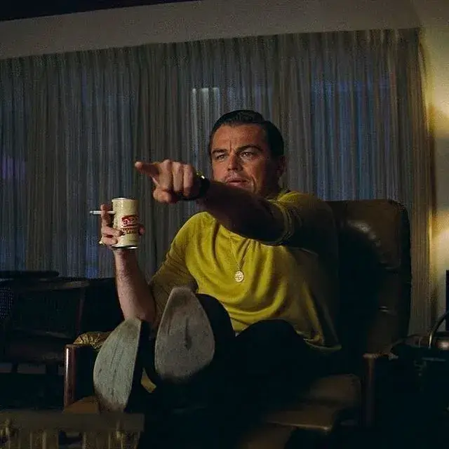 109 Ảnh chế biểu cảm dằn mặt của nhân vật khi chỉ tay đe dọa.