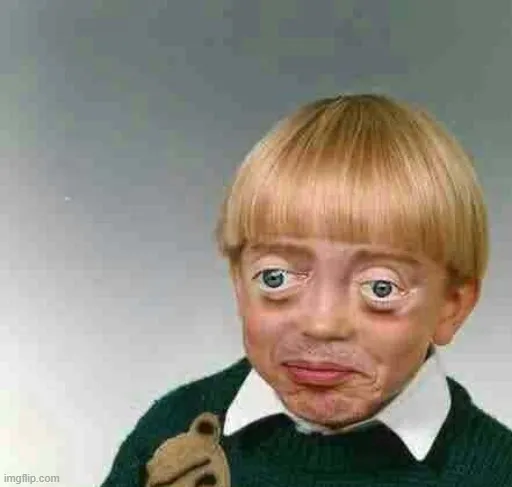 7 Ảnh vui kiểu che miệng kìm cười nhìn cực gượng