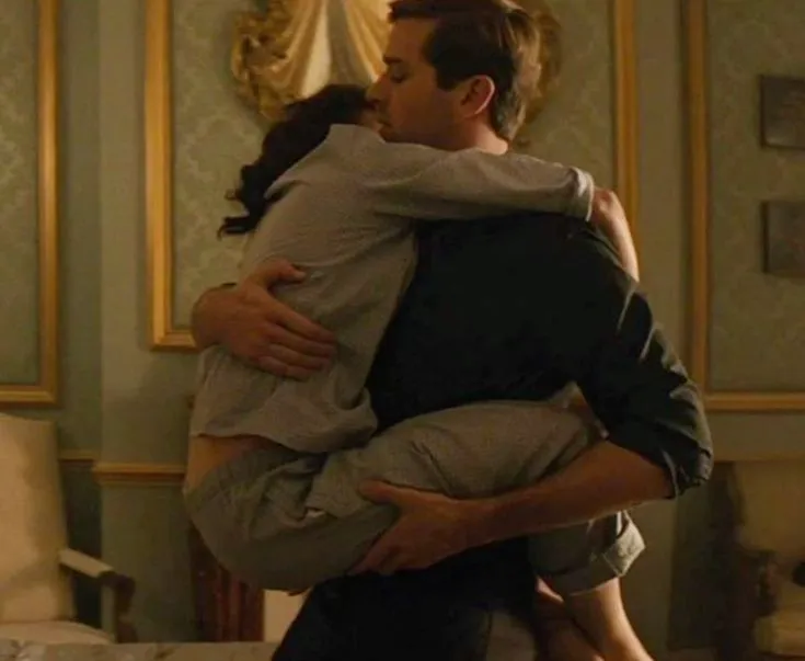 Meme ôm nhau cute sẻ chia ấm áp