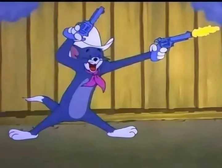 Hình chế Tom “cạn lời” khi deadline dí sát