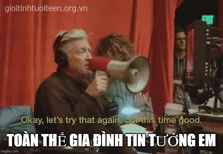 Hình meme vui cố lên kết nối bạn bè bằng năng lượng tích cực.