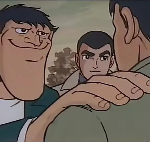 Meme cười đểu với gương mặt nhếch mép cực cà khịa