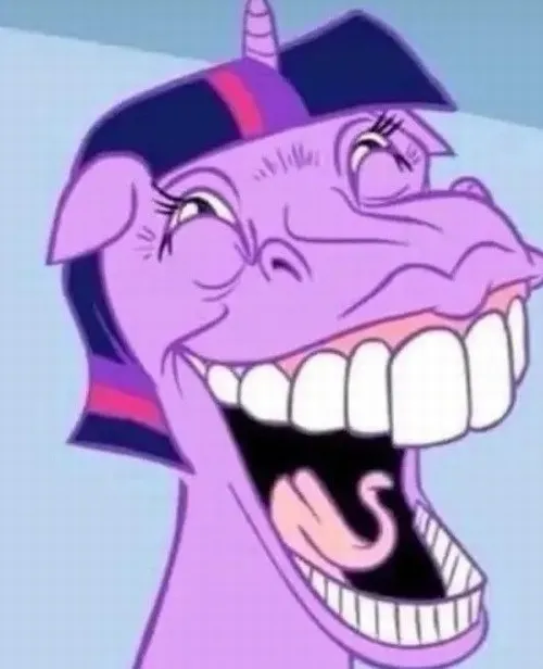 Ảnh chế khuôn mặt tươi roi rói khiến ai cũng bật cười