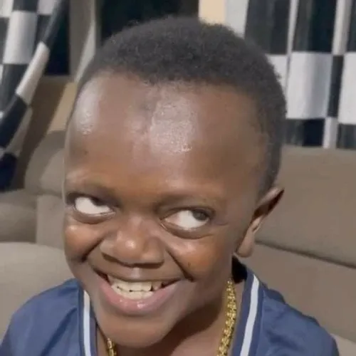 Khi nụ cười nhe răng lên ngôi trong thế giới meme