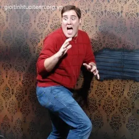 Ảnh chế gương mặt “đơ” cười ra nước mắt