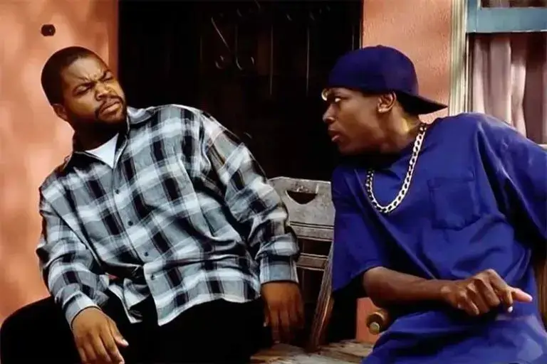 Ảnh troll ánh mắt sững sờ khiến ai cũng cười