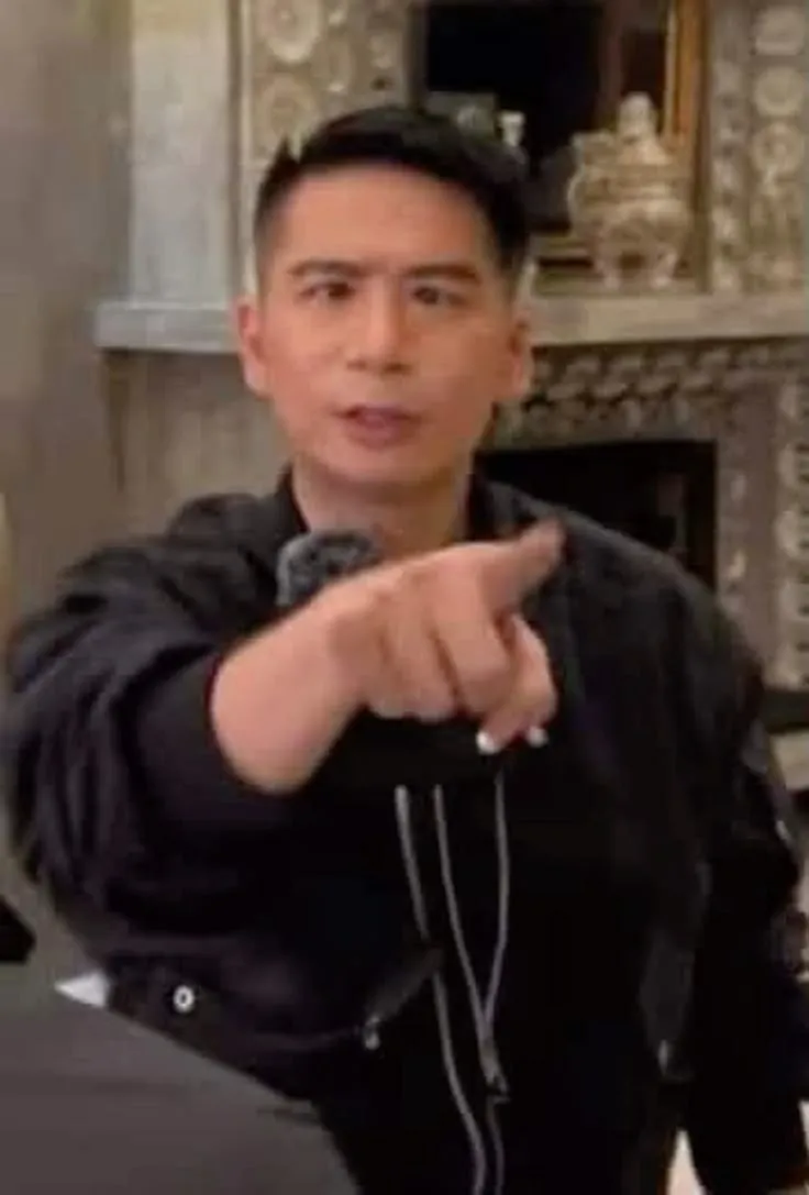 105 Hình meme vui khung cảnh tranh luận được phóng đại hài hước.