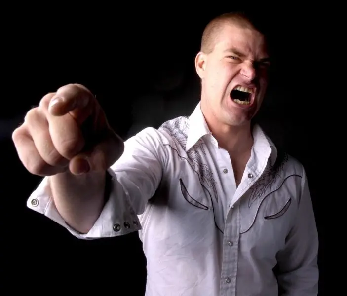 Meme hài người ra lệnh trêu chọc, phản ứng siêu nhanh.