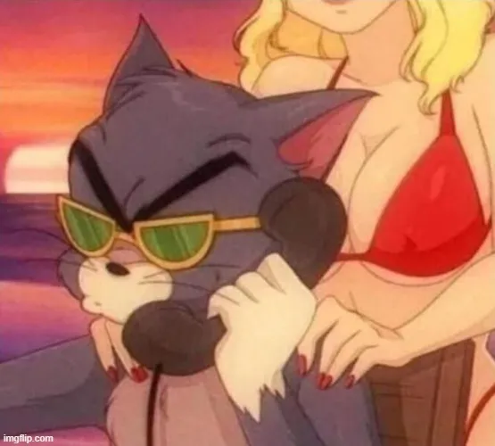 Tom ranh mãnh, khuôn mặt cười nham hiểm.