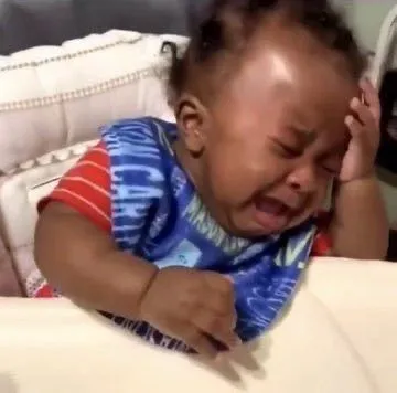 Ảnh vui gương mặt mếu cầu xin nhìn mà thương