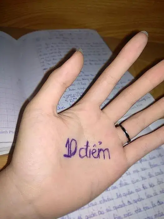 Ảnh meme vui phong cách dí dỏm và thân thiện