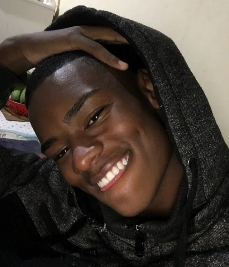 Meme anh da đen cười chứng minh sức mạnh của một biểu cảm huyền thoại