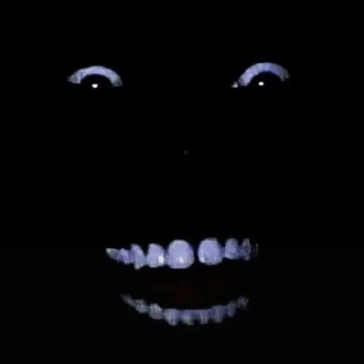 Ảnh meme anh da đen cười nhe răng khi nghe chuyện bạn thân “toang”.