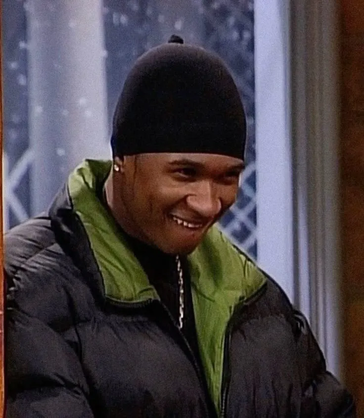 Người da màu bật cười vì bạn thân gửi sticker trùng vibe.