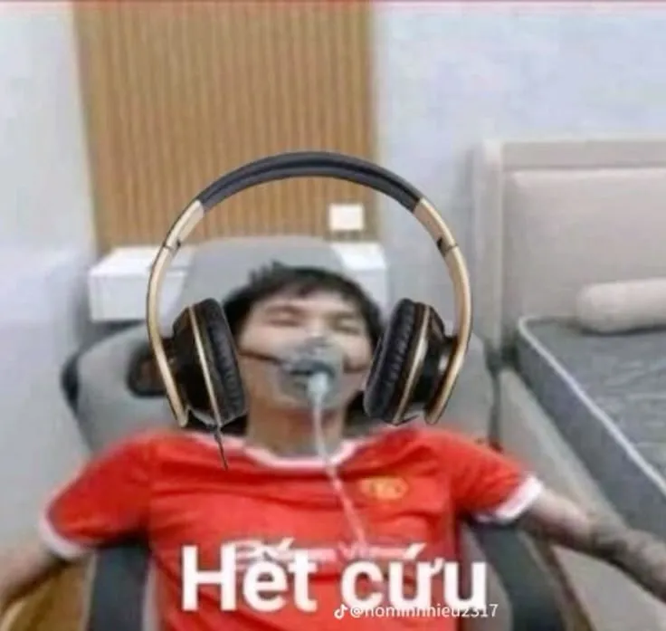 Ảnh troll bác sĩ hết cứu cực phổ biến trên TikTok