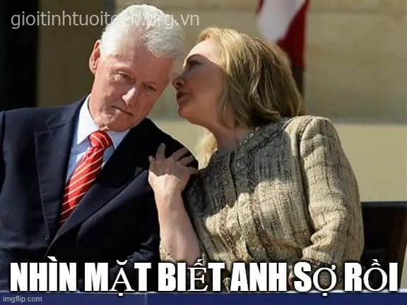 Meme chế bạn sợ à mô tả ánh mắt lo lắng pha tiếng cười