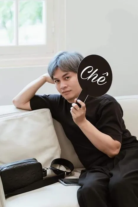 Ảnh hài gương mặt dửng dưng phản ứng lời nói vô lý