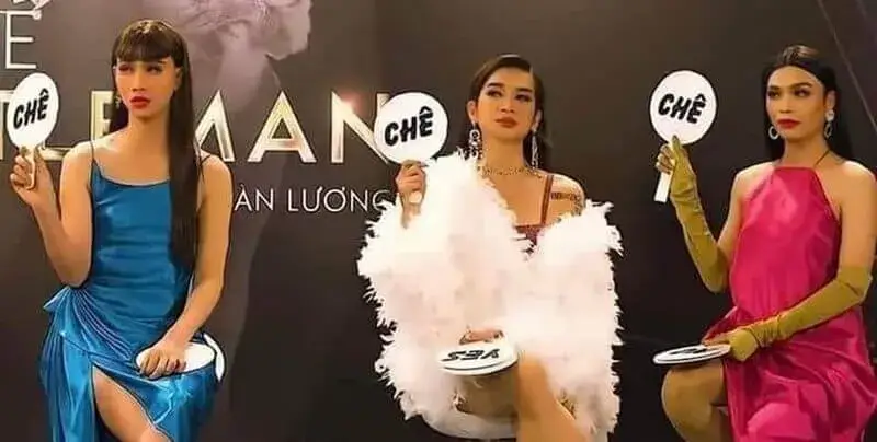 Meme chế nụ cười giả tạo cực hợp khi muốn chê nhẹ