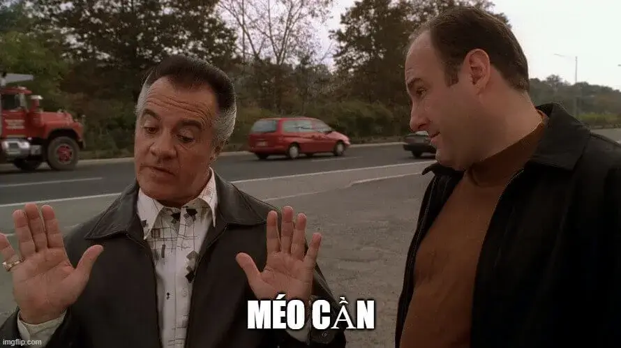 Cái bĩu môi kinh điển trong loạt meme chê đầy khí chất