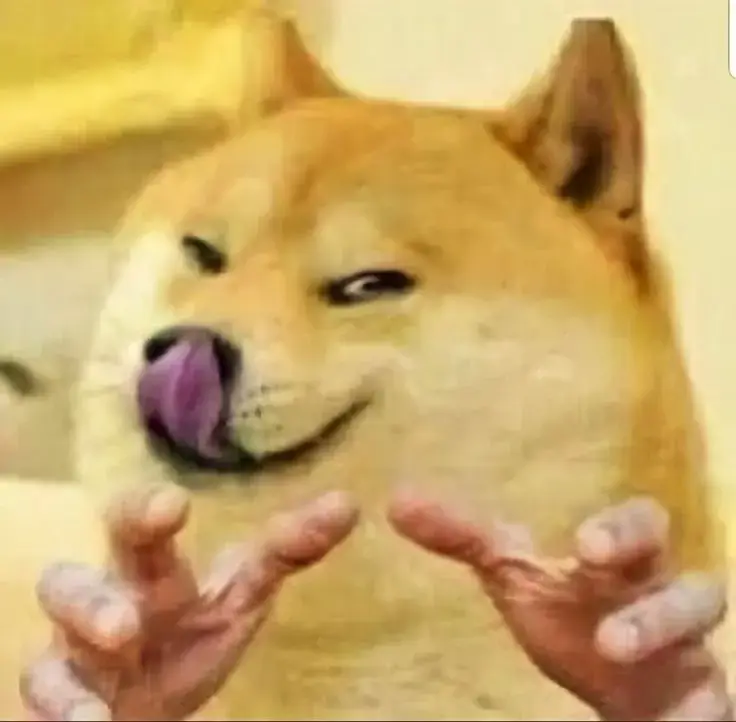 Meme chó cười hiểm độc, nụ cười khinh khỉnh.