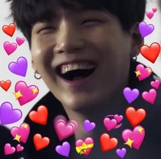 Nụ cười troll bá đạo từ gương mặt hài.