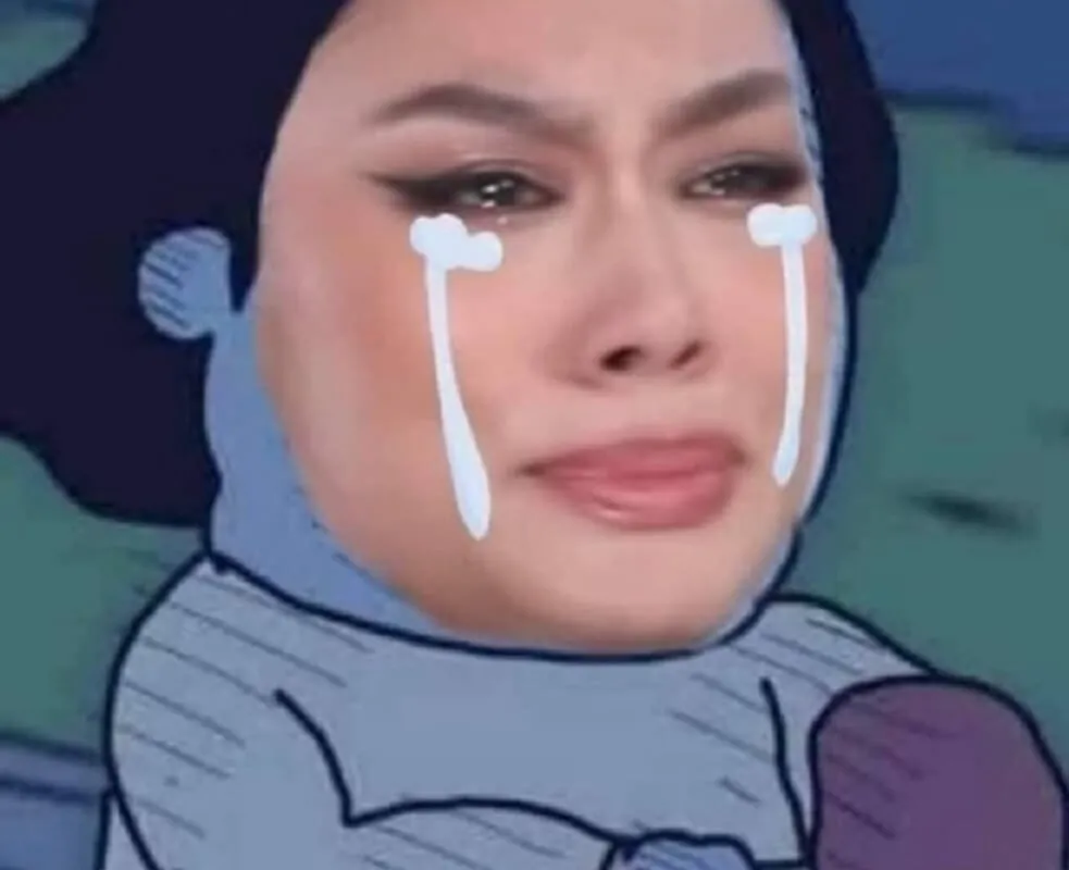 Meme cười bất lực khi cố tỏ ra ổn mà trong lòng rối như tơ vò.