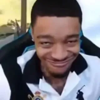 Meme chế khuôn mặt cười lan truyền mạnh trên Facebook