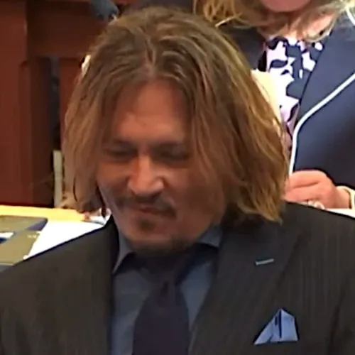 Ảnh vui kiểu “nửa cười nửa khinh” đúng gu dân mạng