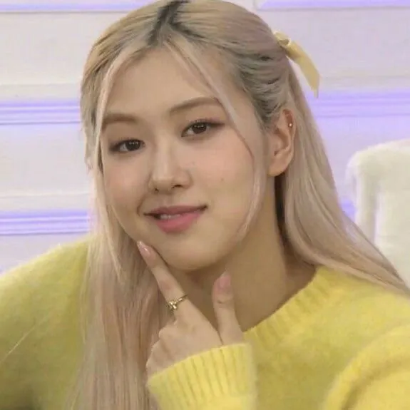 Meme troll ánh nhìn liếc, nụ cười nửa mép cực chất