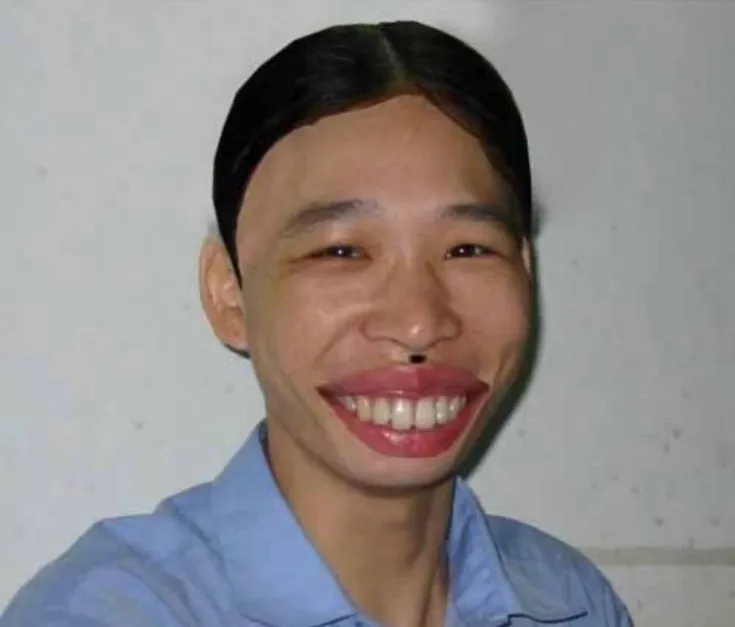 Meme nhe răng cười, biểu cảm vô cùng lầy lội.