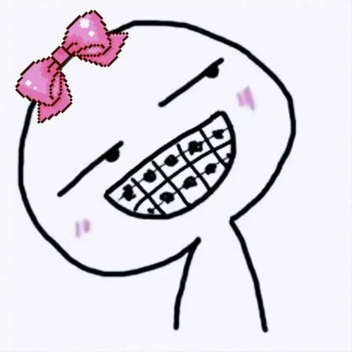 Khuôn mặt nhe răng cười đáng yêu pha chút bựa.