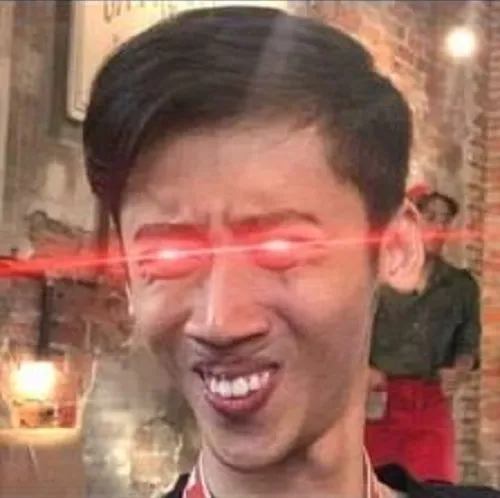 Biểu cảm nhe răng cười toe toét thật vui nhộn.