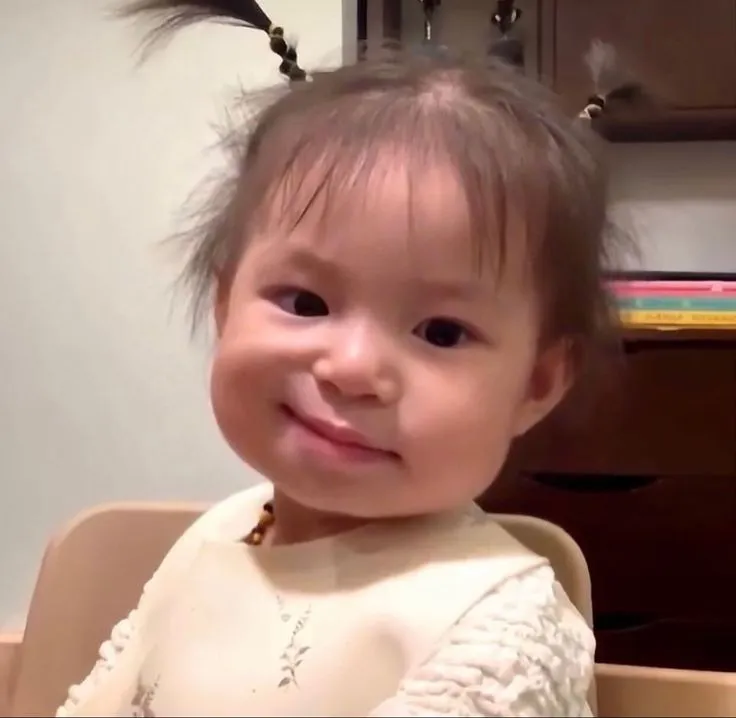 Meme cười khinh giúp bạn đáp trả nhẹ mà sâu cay