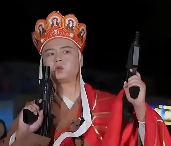 Meme chế Đường Tăng cầm súng hài hước