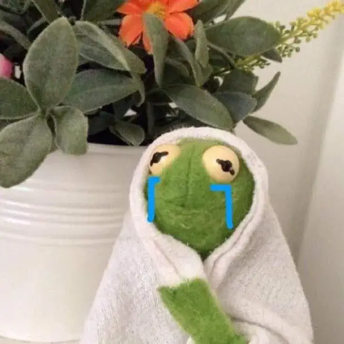 24 Biểu cảm ếch xanh rơi nước mắt trong sự cô đơn.