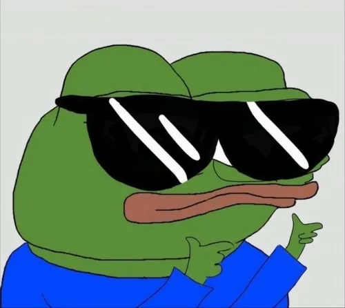 Ảnh chế nụ cười nham hiểm cong đầy ẩn ý