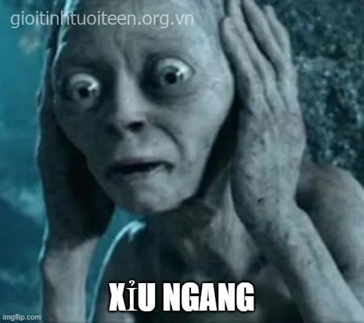 Hình troll môi tái nhợt khắc họa cảm giác lạnh sống lưng