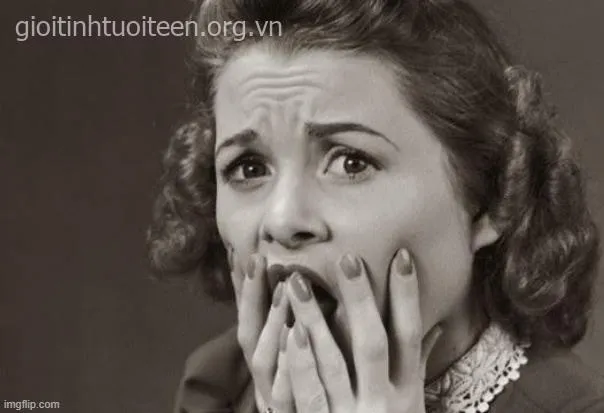 Meme vui phản xạ tự vệ tạo nên biểu cảm sinh động