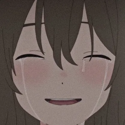 Hình chế nụ cười gượng gạo che giấu nỗi buồn.