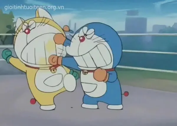 Doremon và Doremi đánh nhau cực lầy lội