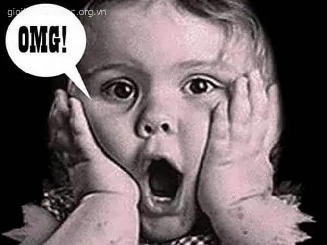 Ảnh chế em bé căng thẳng giữa deadline dí sát