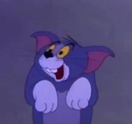 Meme chế dáng ngồi Tom tự mãn cực buồn cười