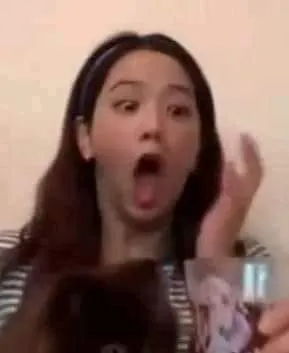 Ảnh vui mắt tròn xoe truyền tải cảm xúc sốc