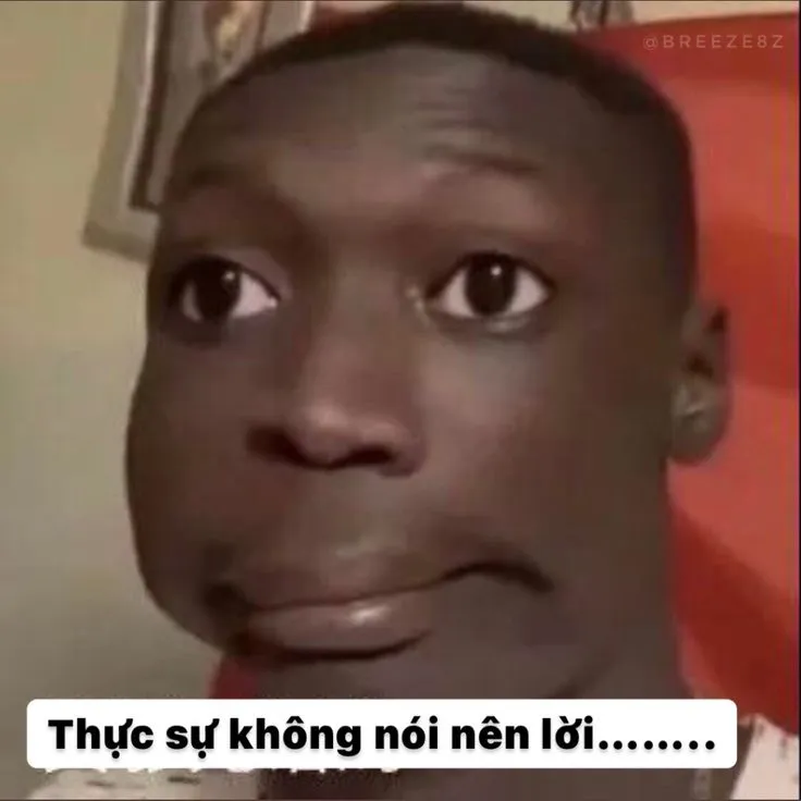 Biểu cảm anh da đen ngạc nhiên không hiểu chuyện gì