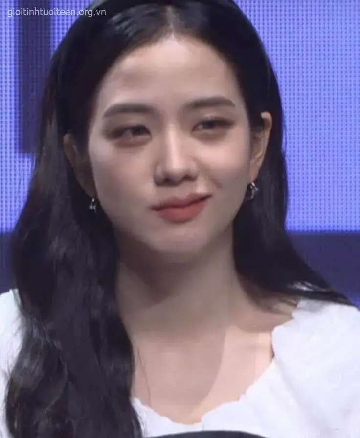 Meme cười đểu, ánh mắt sắc lạnh.