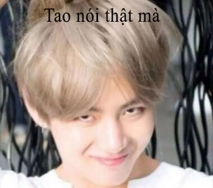 Meme cười thâm hiểm, gương mặt đáng ngờ.