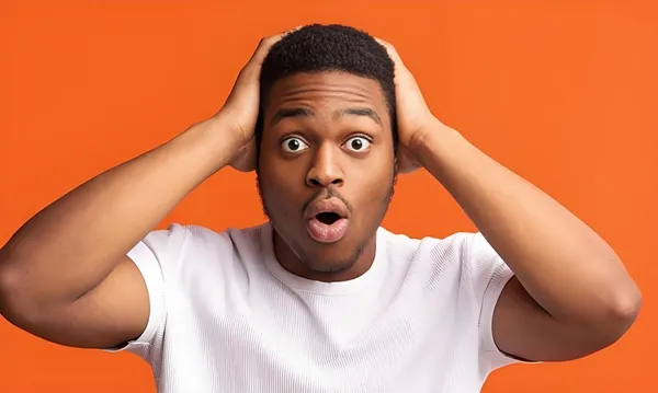 Khi cảm xúc bất lực hóa thành meme lan khắp Facebook